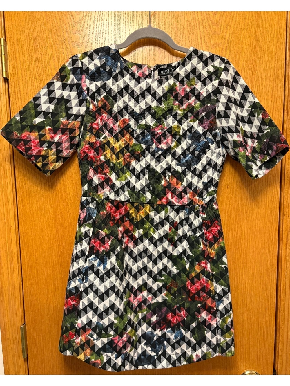 Topshop Geometric Floral Print Skater Dress Black White Short Sleeve Size 6